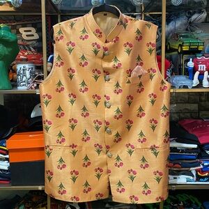 Men’s Peach Nehru Jacket Floral Embroidered Silk Vest Mandarin Collar Medium